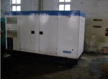 高州康明斯150kw大型柴油二手发电机组 高州康明斯150kw大型柴油二手发电机组